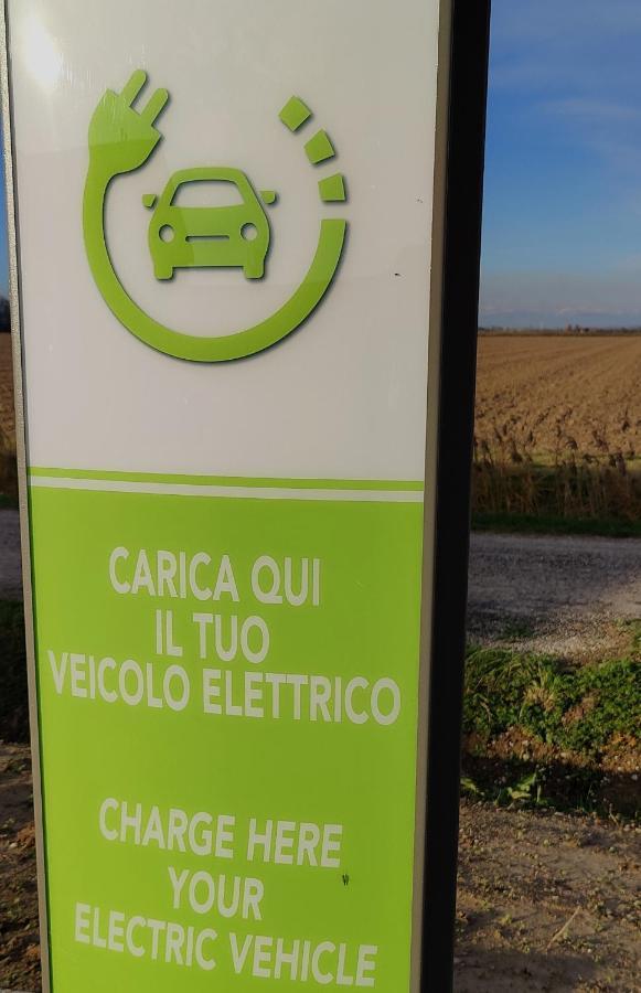 Brussa Horse Oasi Villa Caorle Bagian luar foto